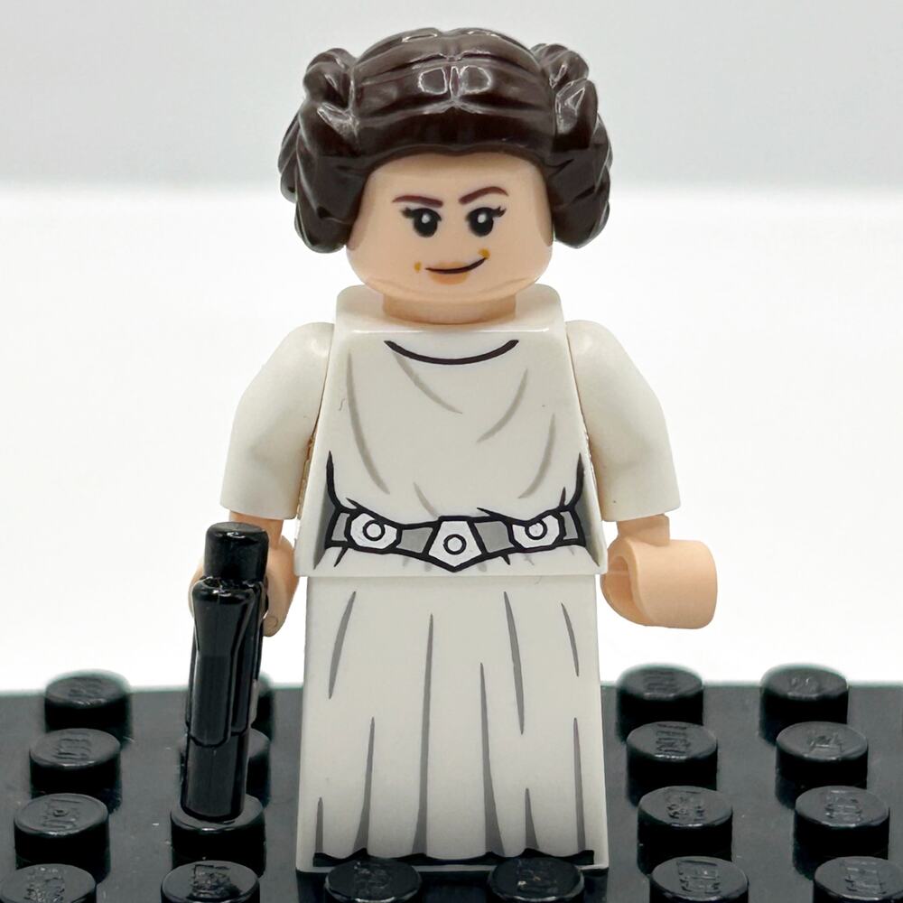 LEGO Star Wars Princess Leia White Dress Detailed Belt Minifigure Authentic EUC